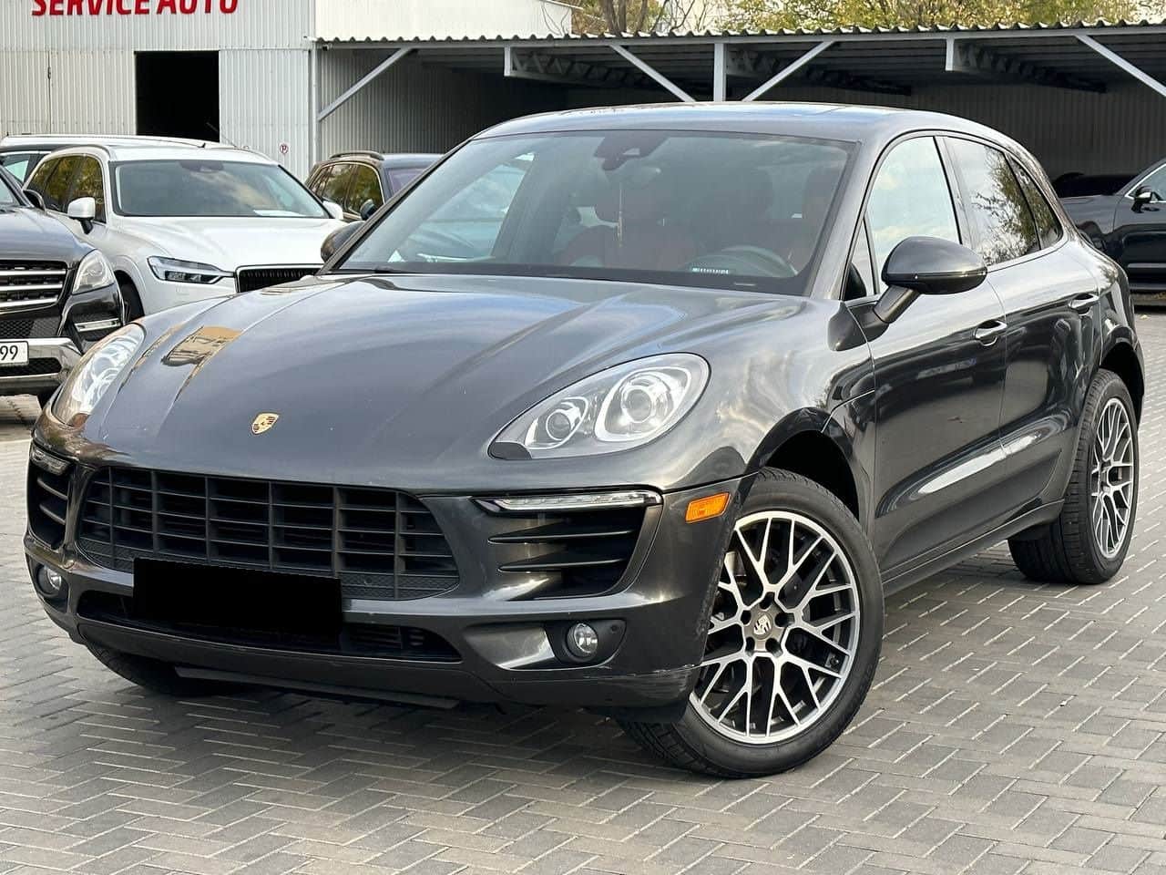 2016 Porsche Macan