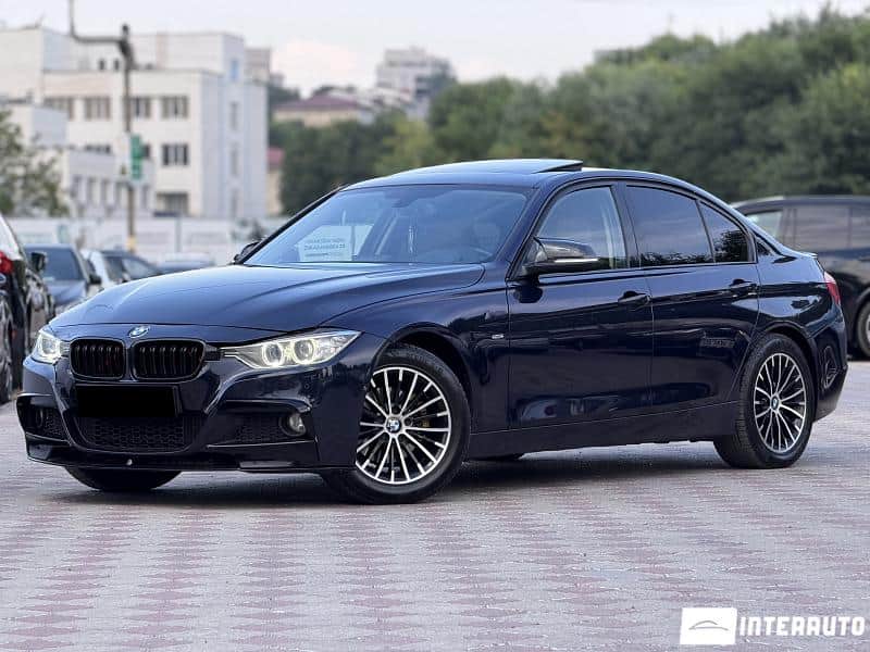 2012 BMW 320