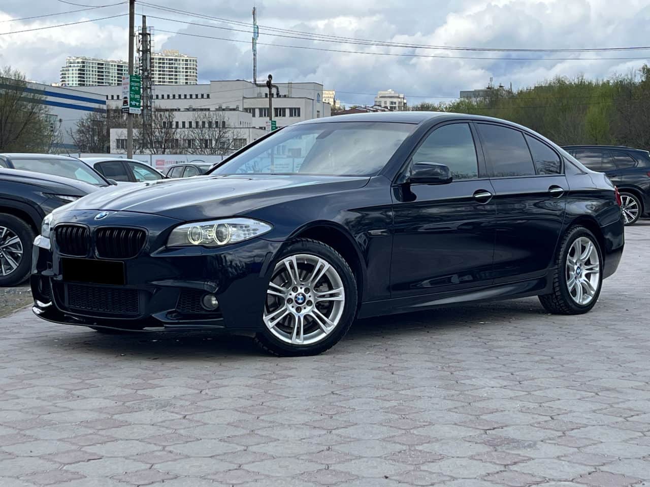 2011 BMW 528