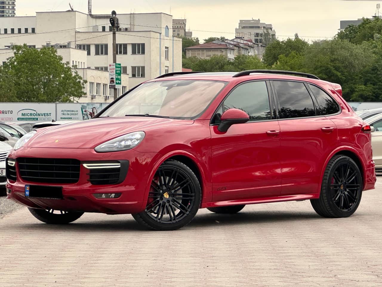 2015 Porsche Cayenne GTS