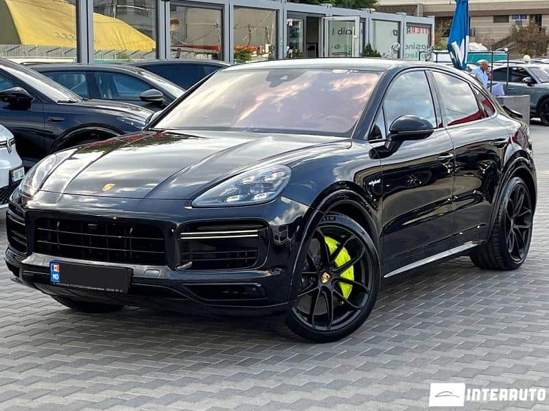 2020 Porsche Cayenne Turbo S-E Hybrid Coupe