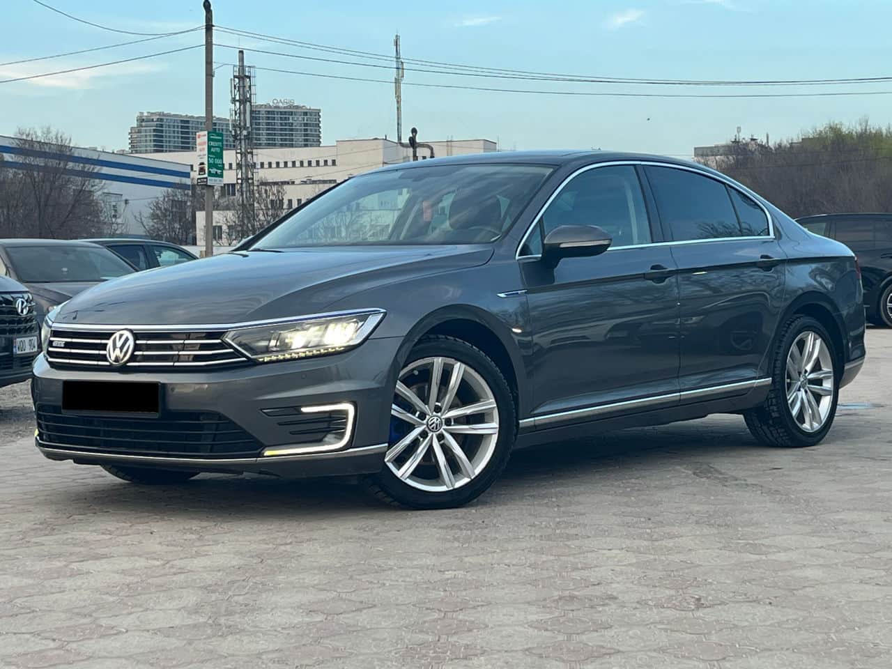 2016 Volkswagen Passat GTE