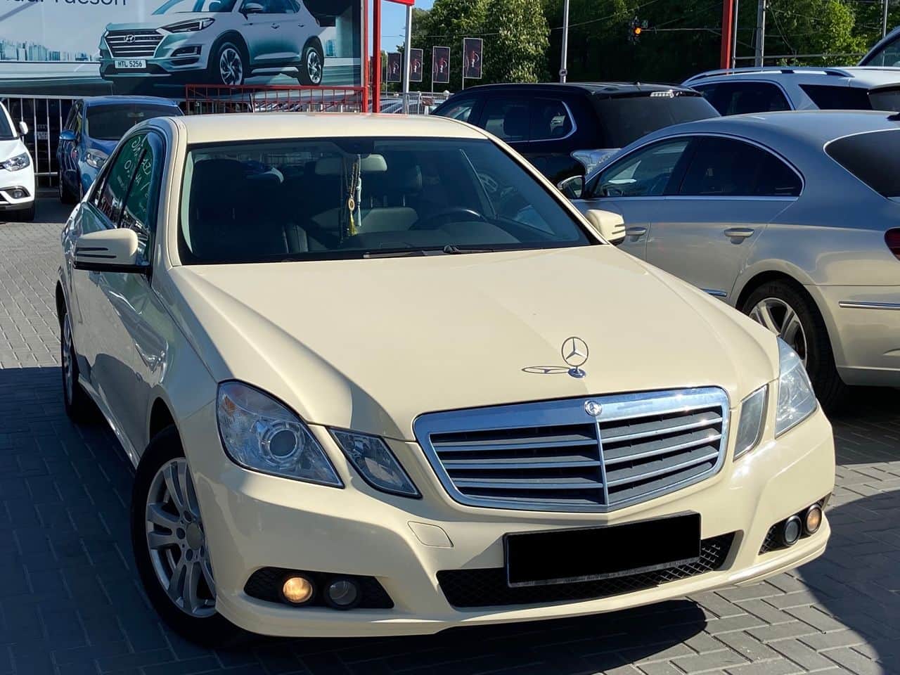 2010 Mercedes E 200