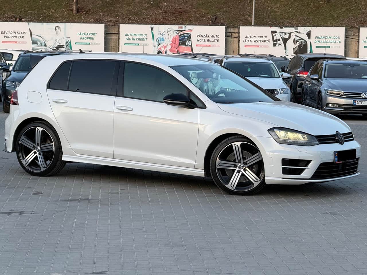 2014 Volkswagen Golf R