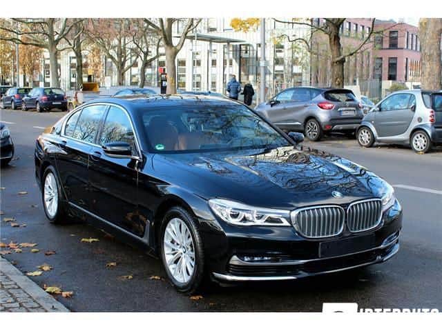2016 BMW 740