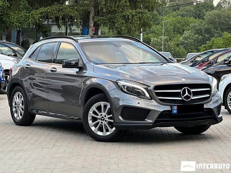 2015 Mercedes GLA 180