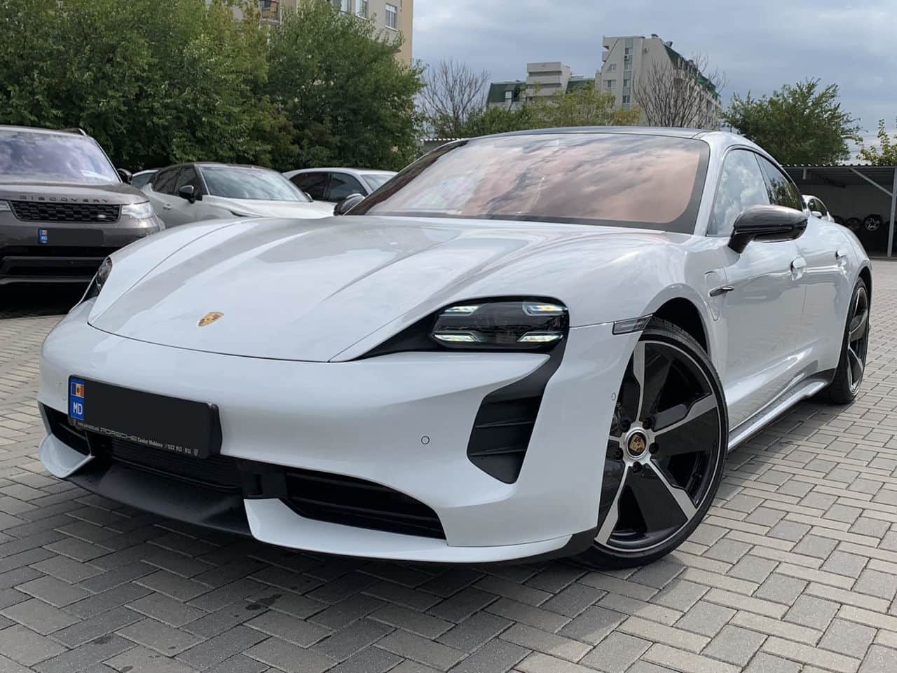 2020 Porsche Taycan Turbo