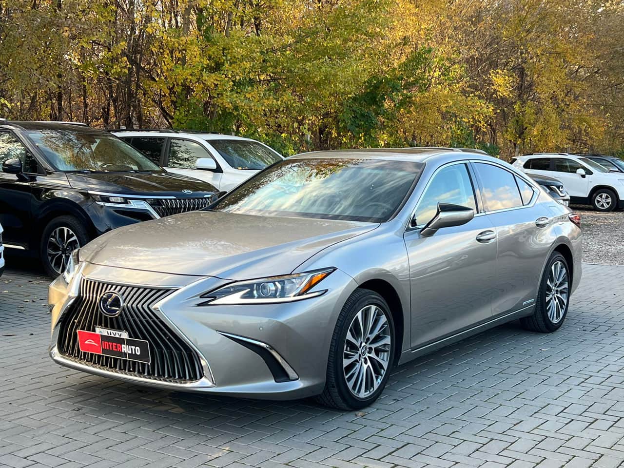 2020 Lexus ES 300h