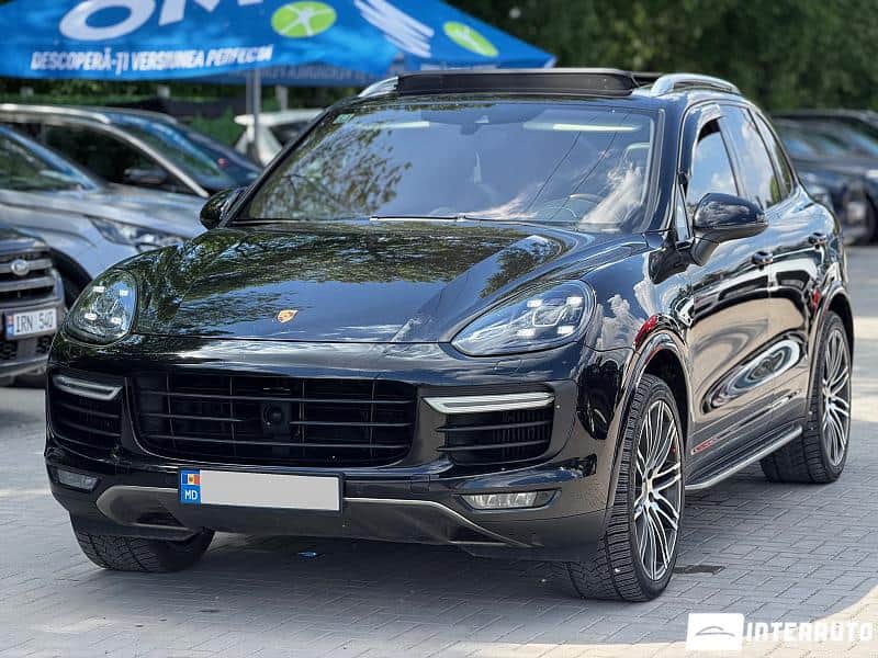2015 Porsche Cayenne Turbo
