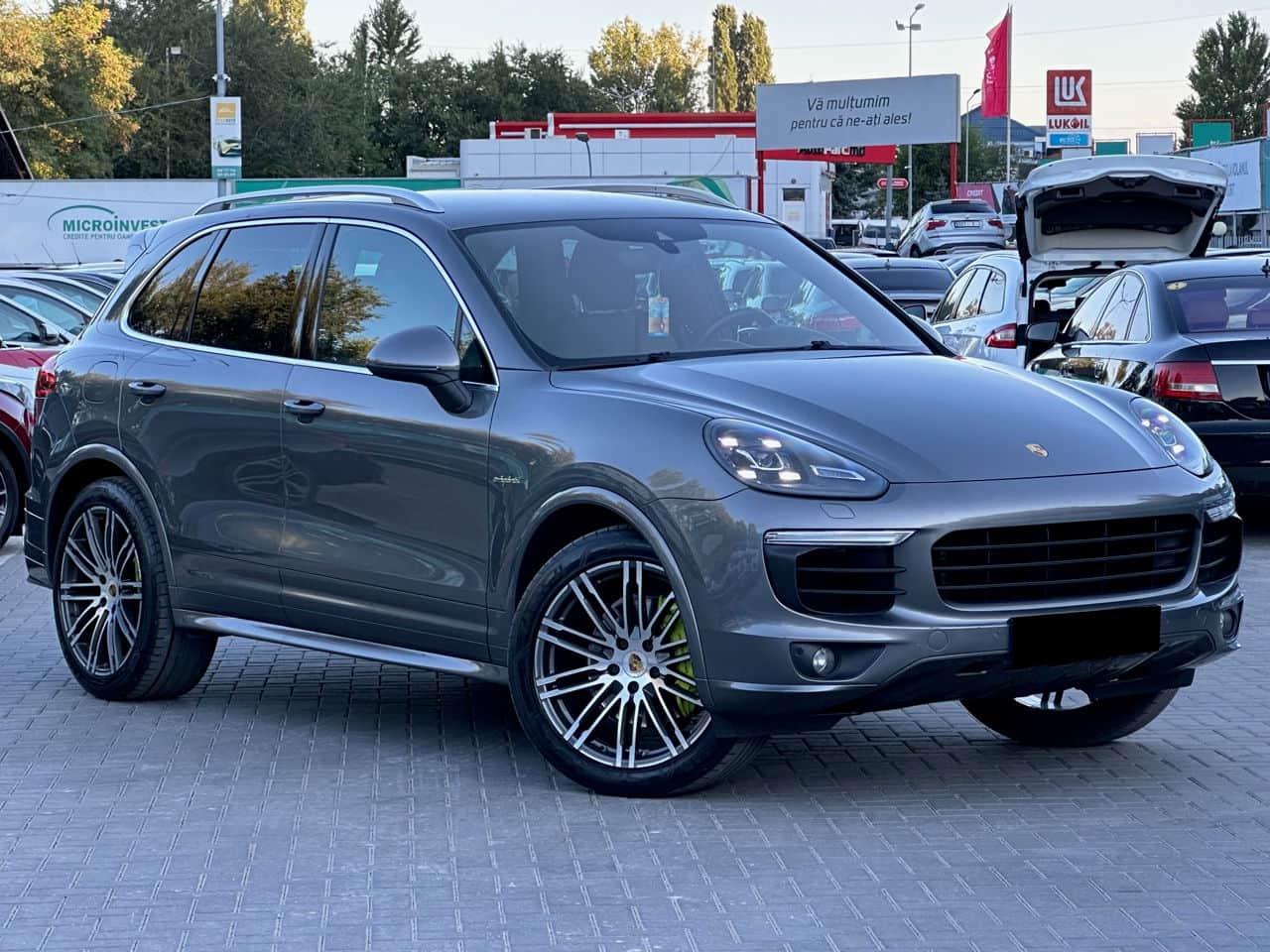 2015 Porsche Cayenne S Hybrid
