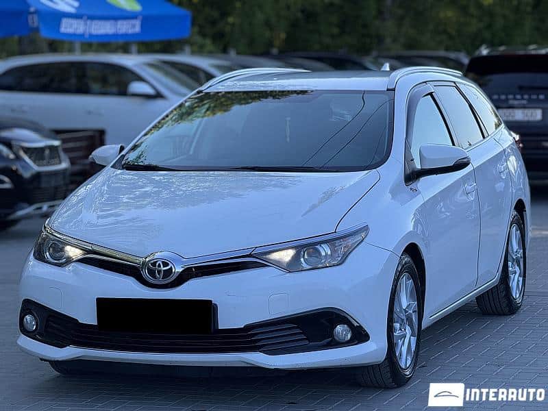 2015 Toyota Auris