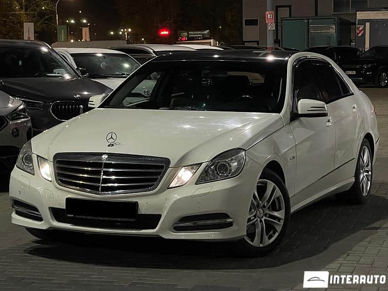 2011 Mercedes E 200