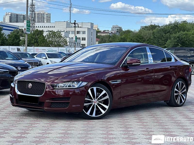 2016 Jaguar XE