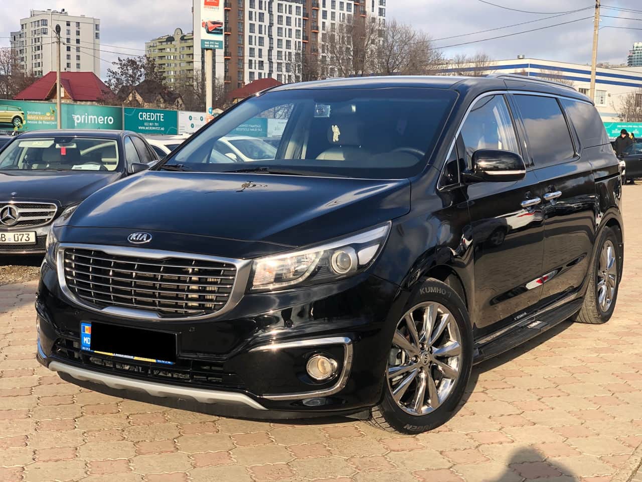2017 Kia Carnival