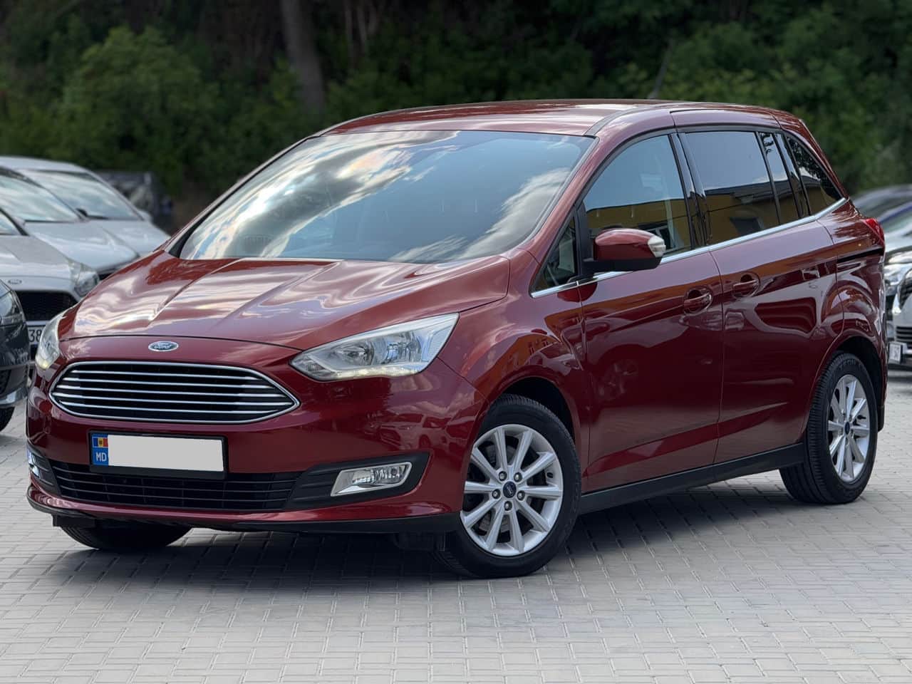 2016 Ford Grand C-MAX