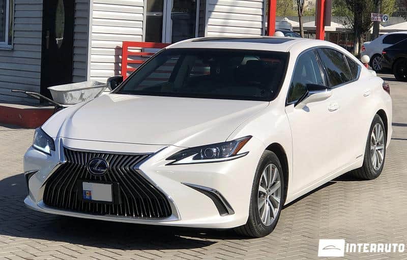 2020 Lexus ES 300h