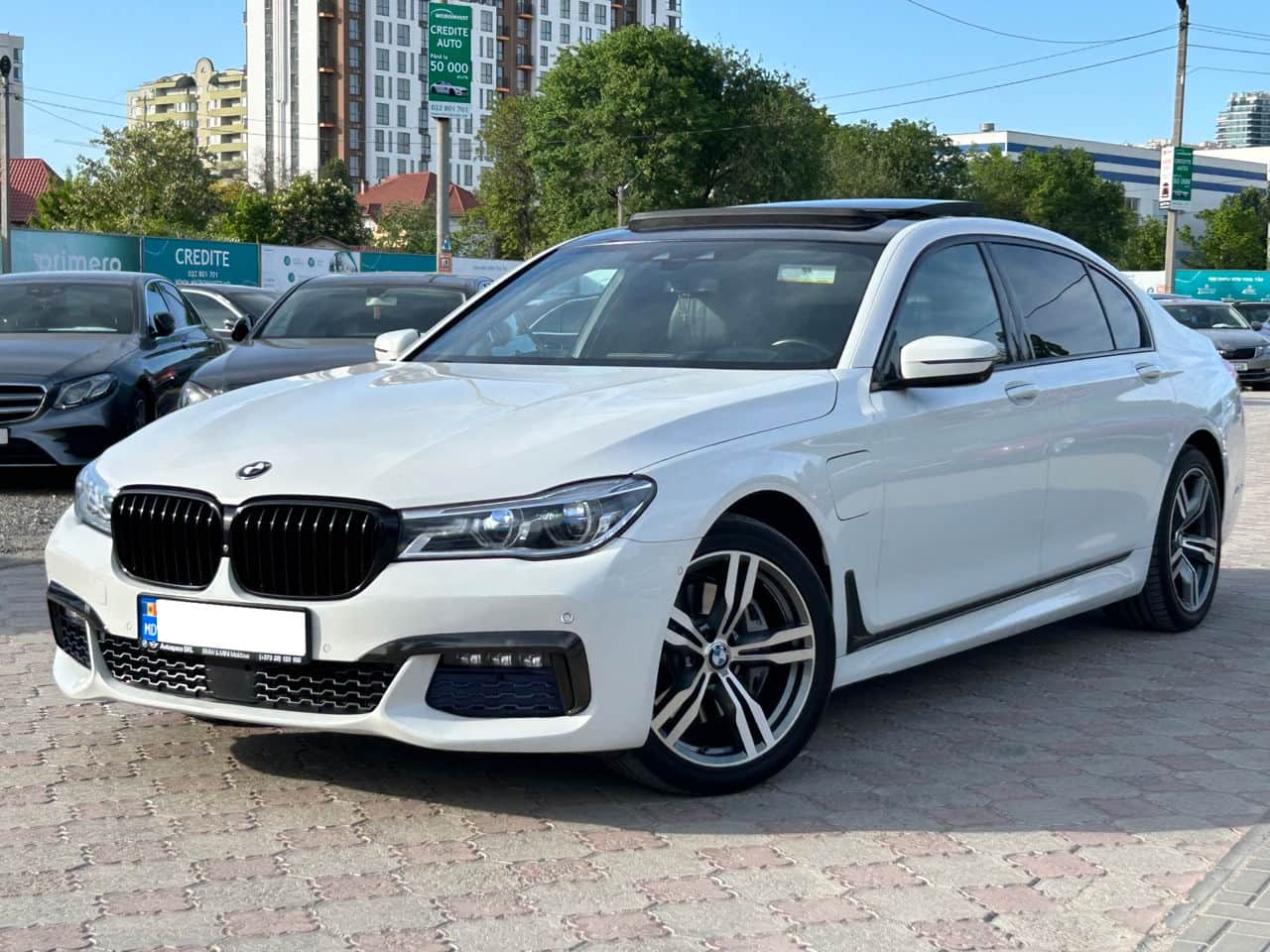 2017 BMW 740e