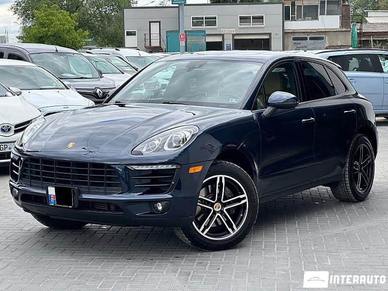 2016 Porsche Macan