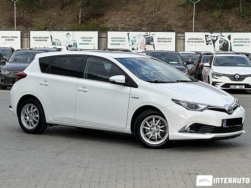 2017 Toyota Auris
