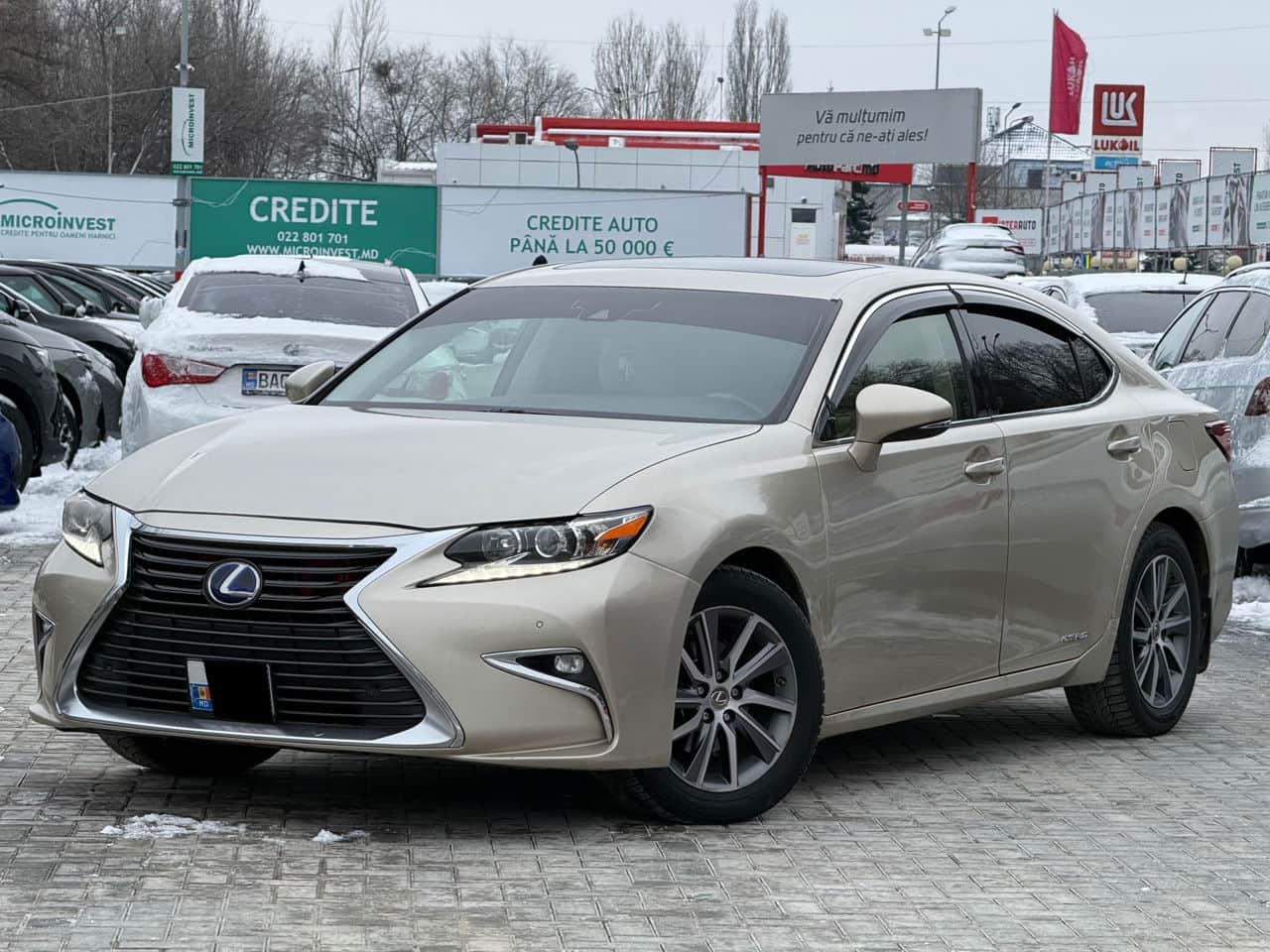 2016 Lexus ES 300h