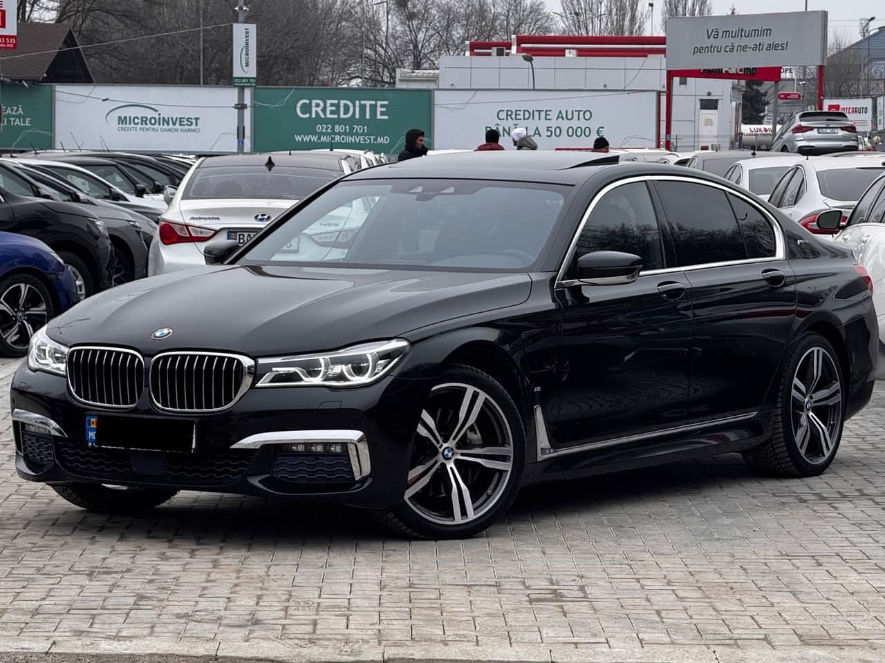 2017 BMW 740e