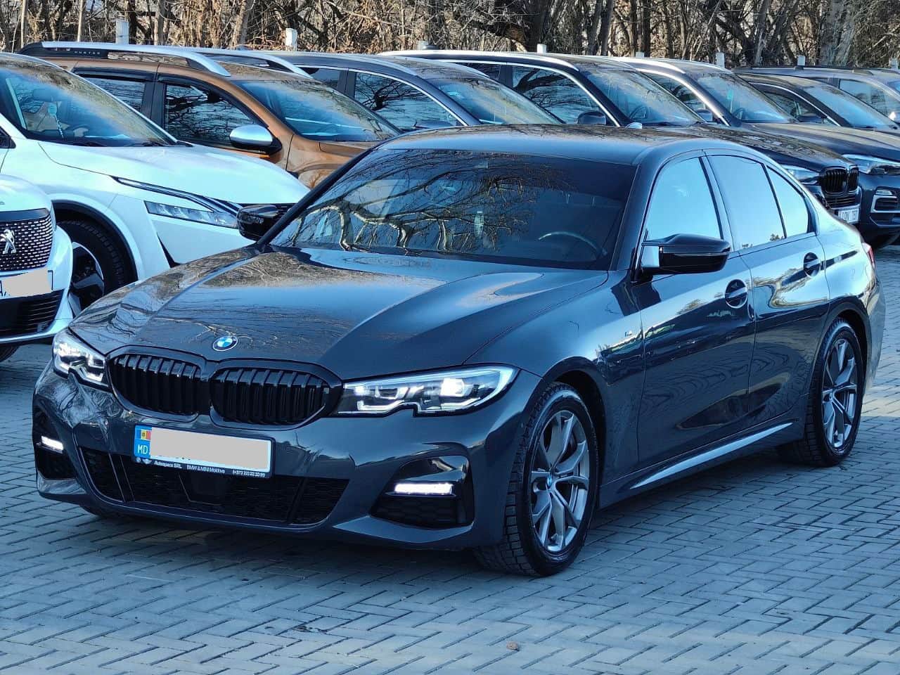 2021 BMW 320