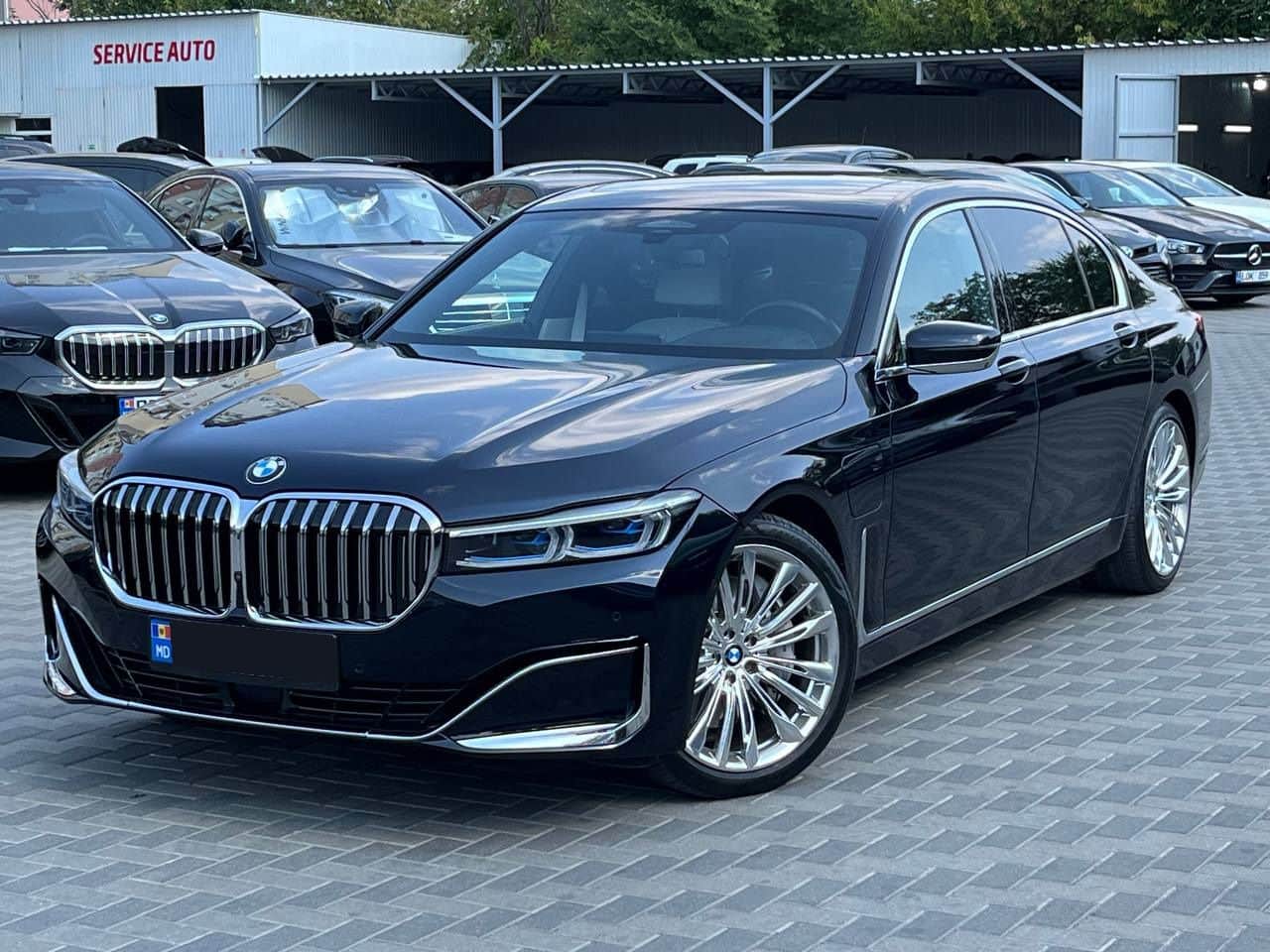 2020 BMW 745e