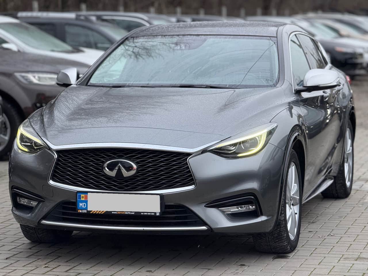 2017 Infiniti Q30