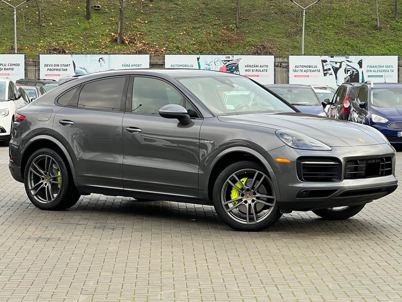 2021 Porsche Cayenne E-Hybrid Coupe