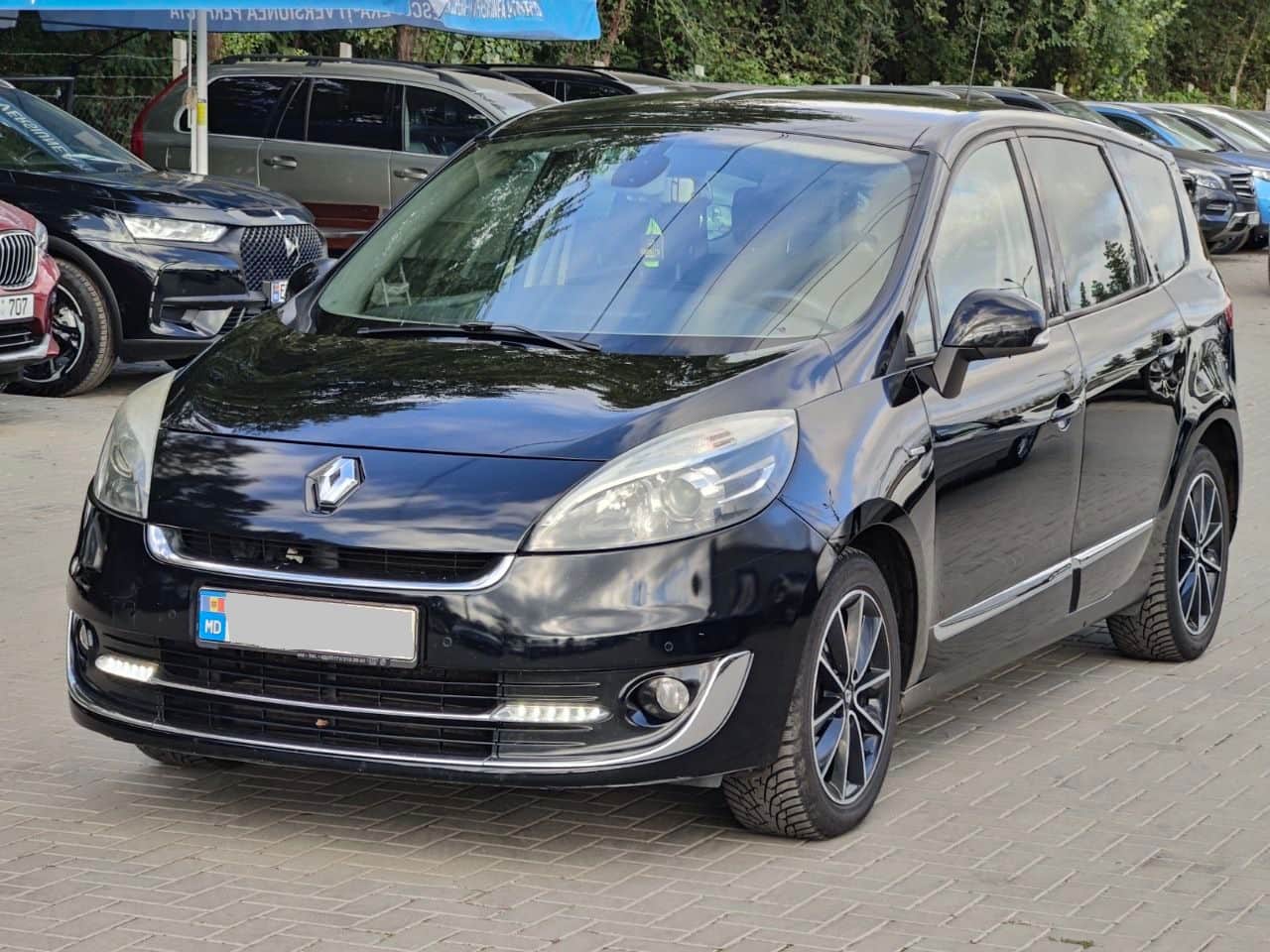 2012 Renault Grand Scenic