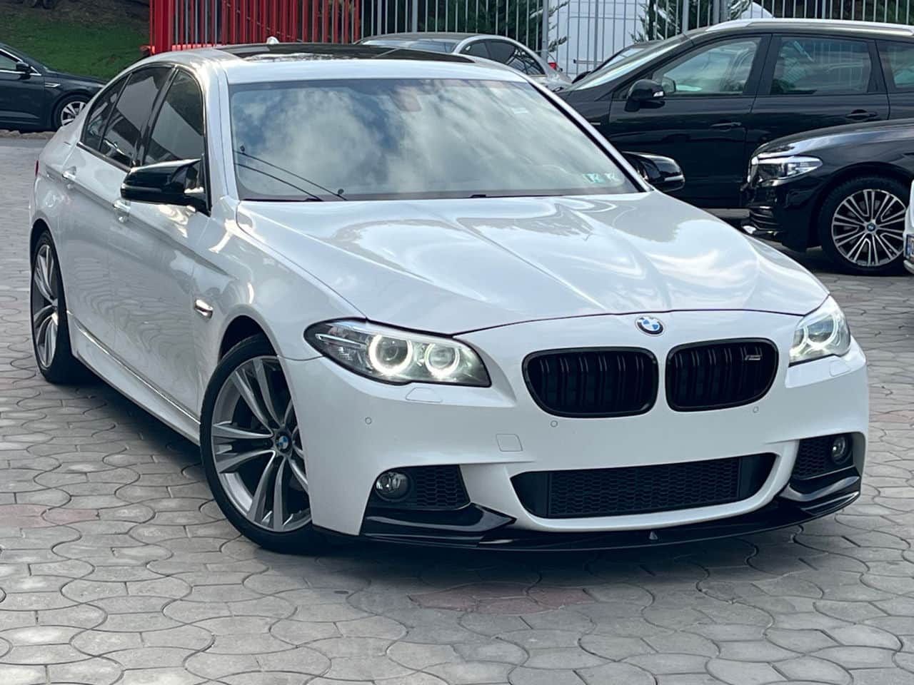 2016 BMW 528
