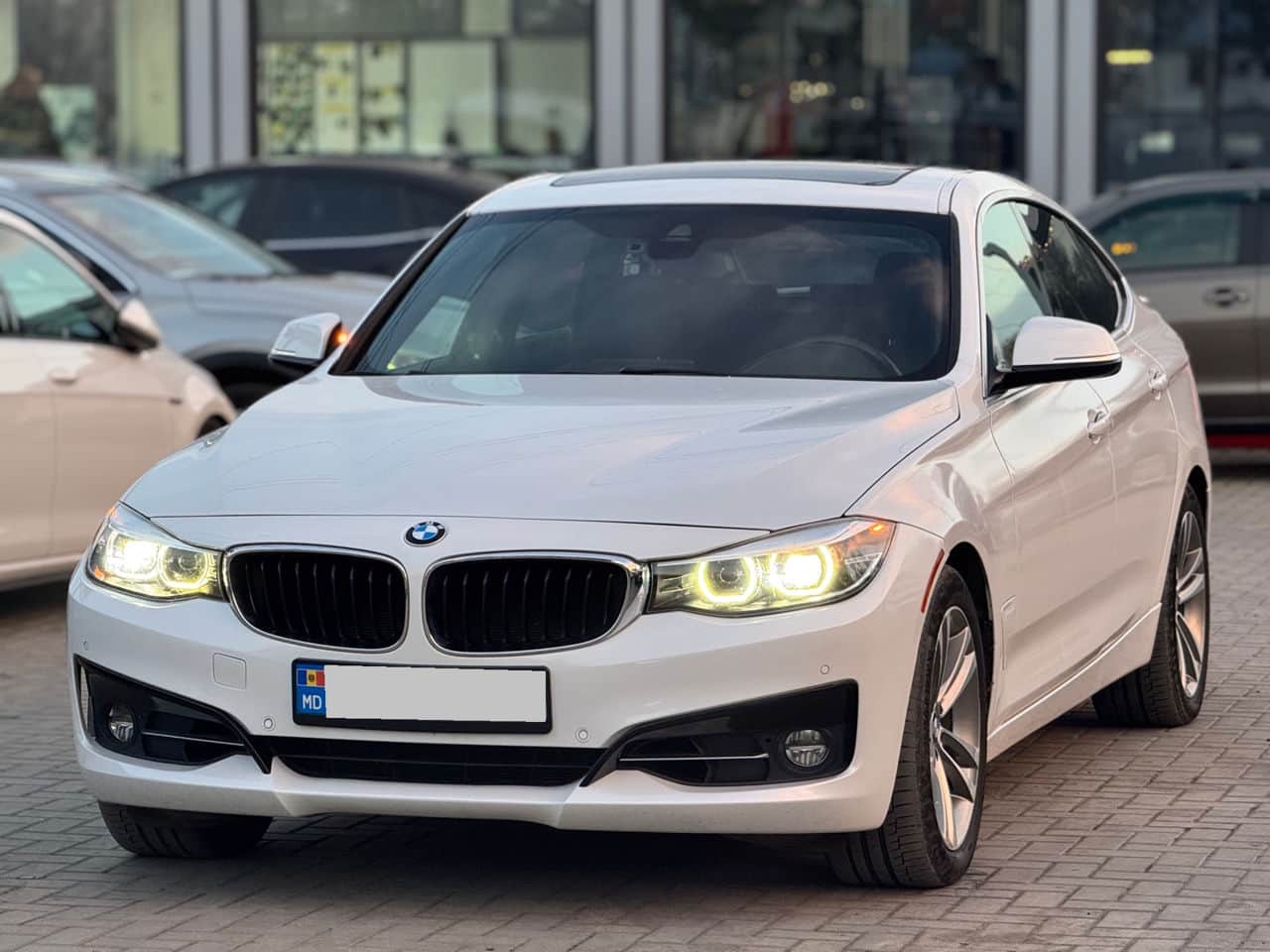 2017 BMW 330 GT