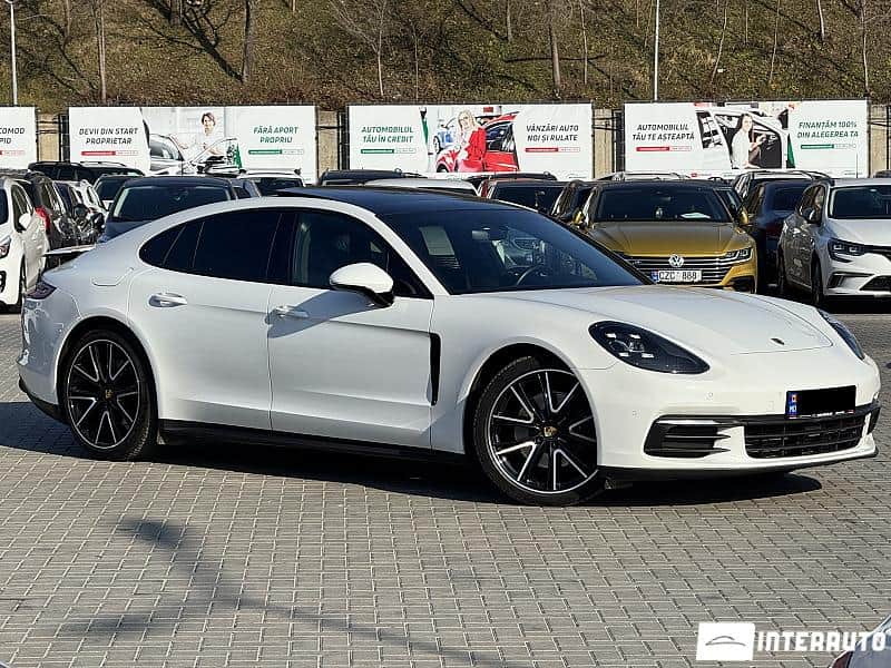 2018 Porsche Panamera