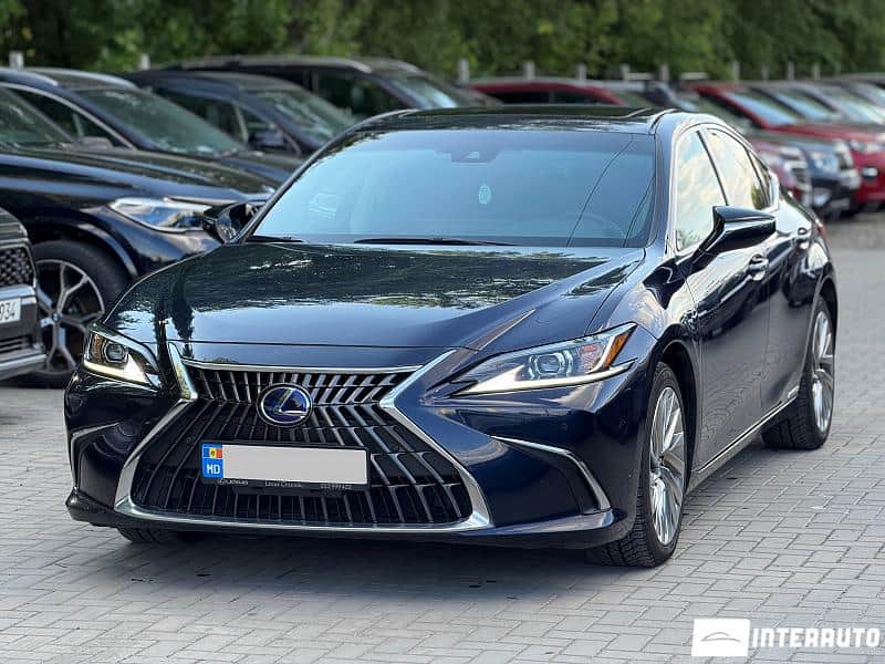 2022 Lexus ES 300h