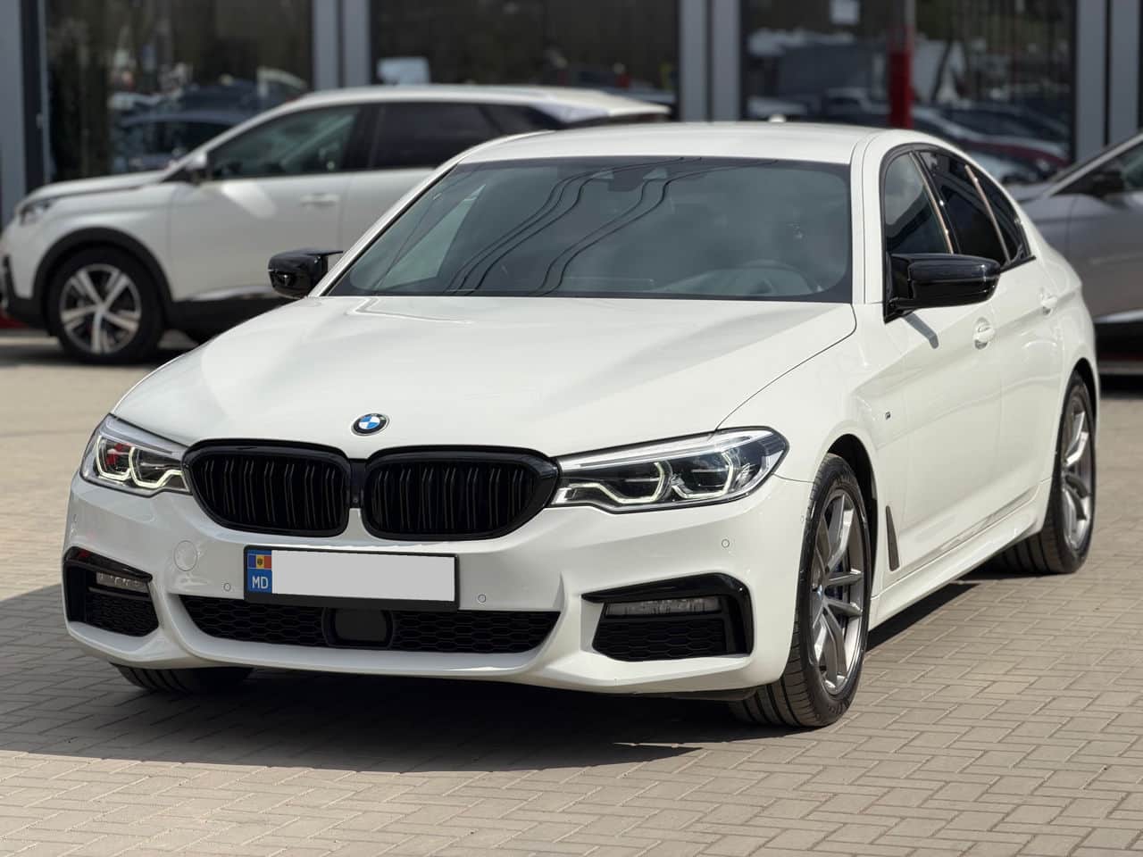 2019 BMW 530