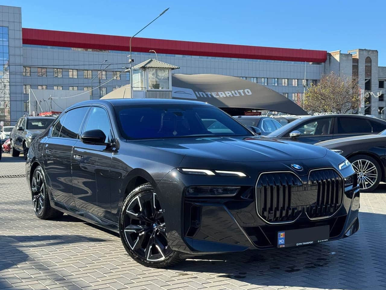 2023 BMW 740
