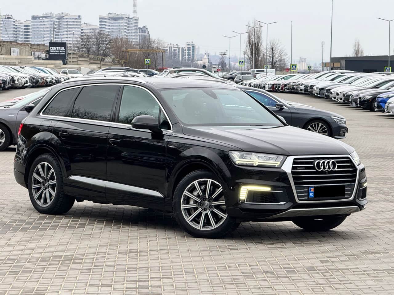 2016 Audi Q7 E-Tron