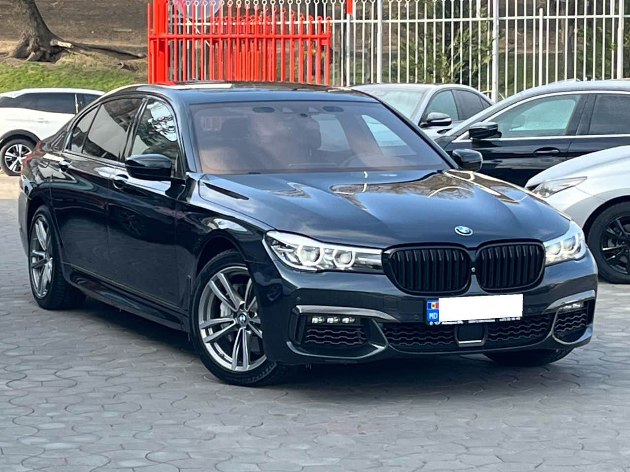 2019 BMW 740