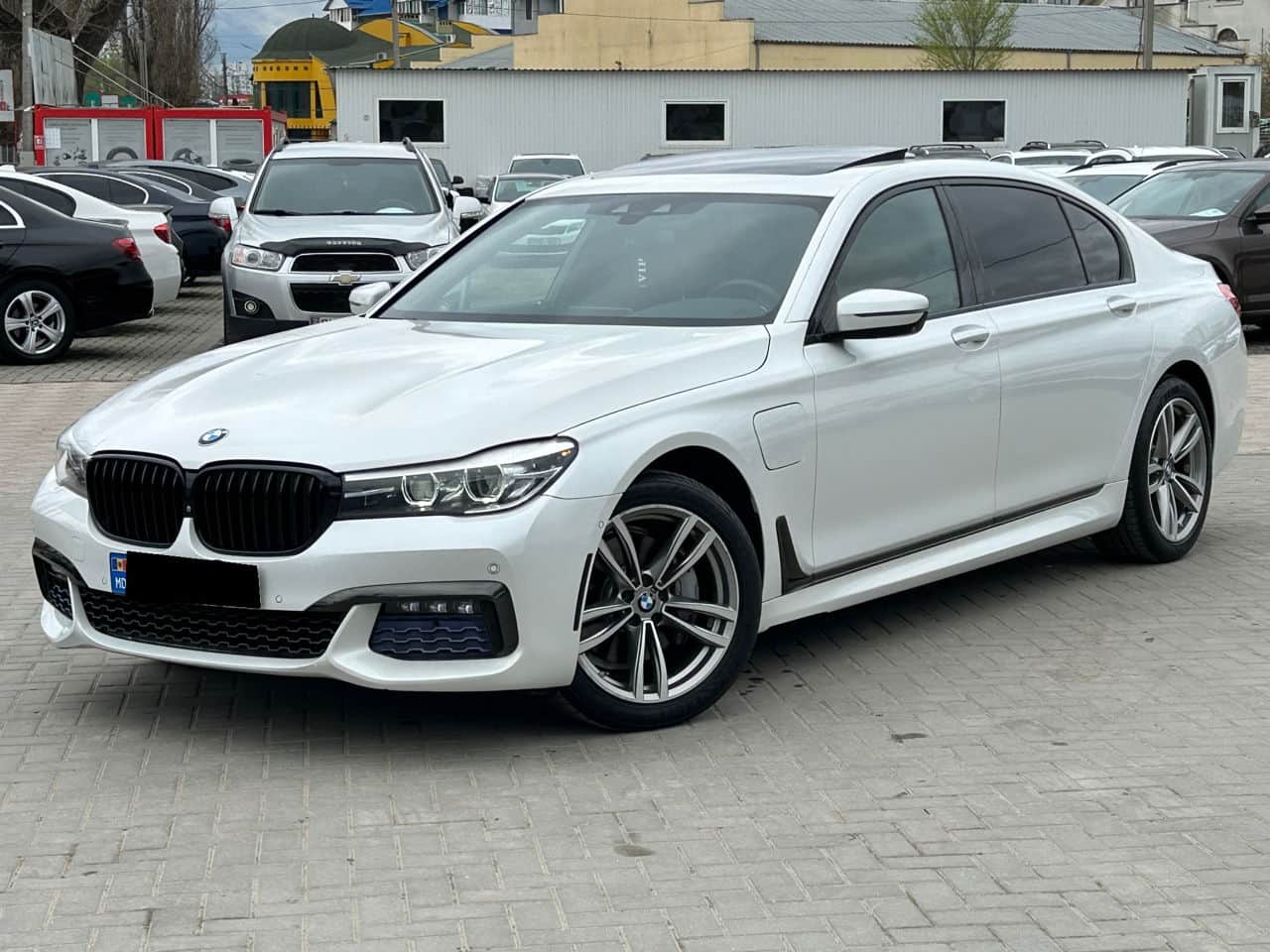 2016 BMW 740e