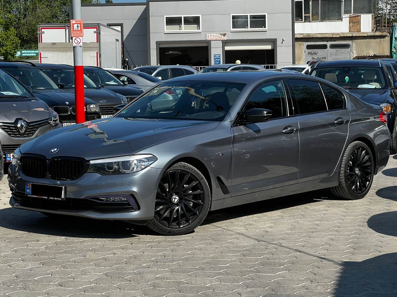 2018 BMW 525