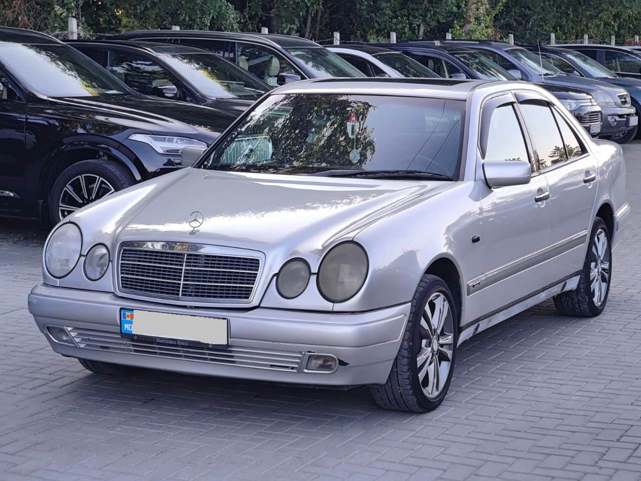 1997 Mercedes E 200