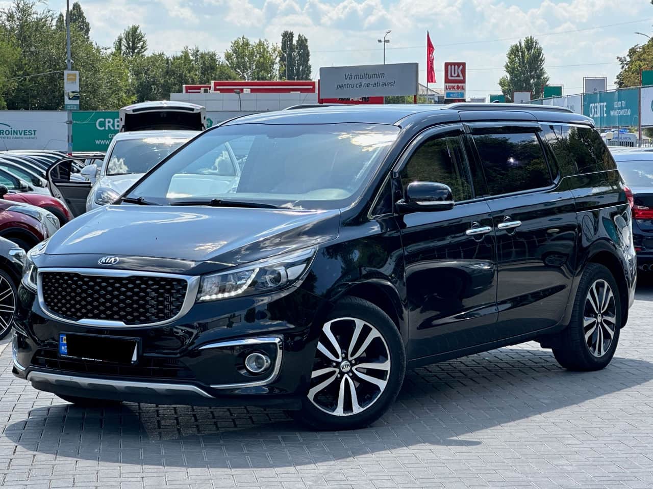 2016 Kia Carnival