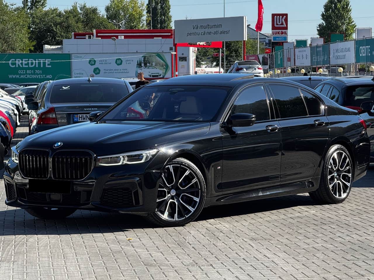 2019 BMW 740