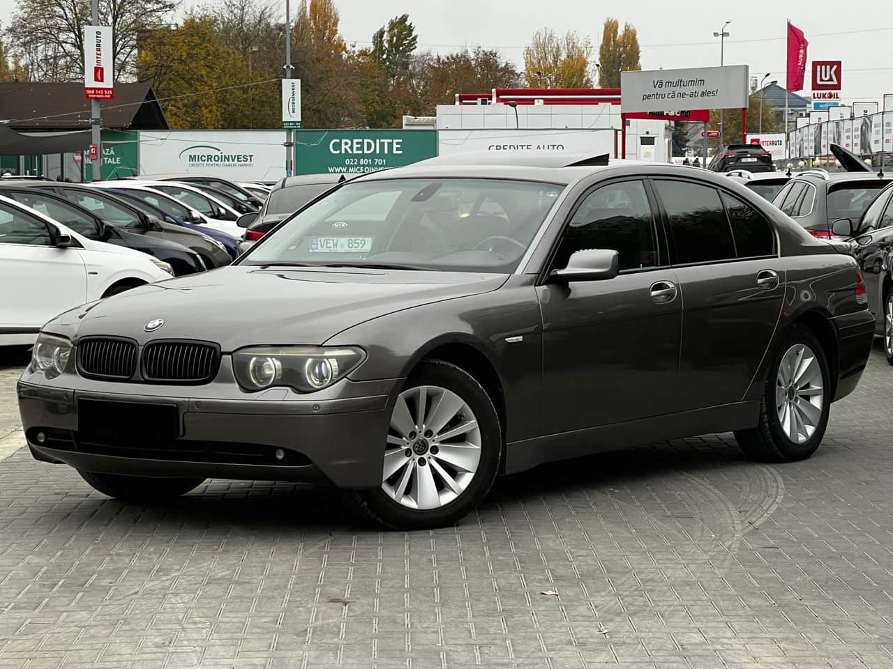 2004 BMW 730