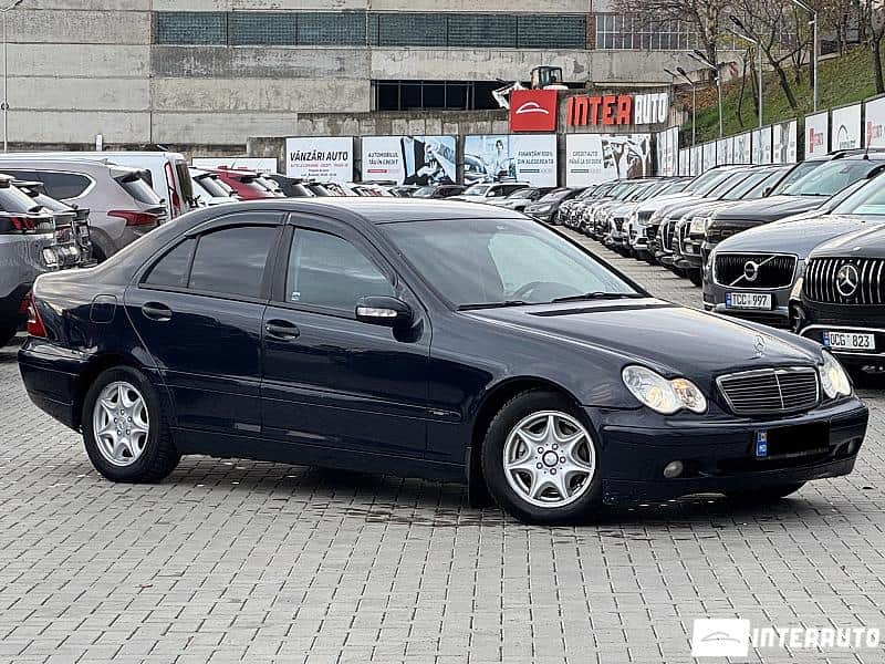 2003 Mercedes C 220