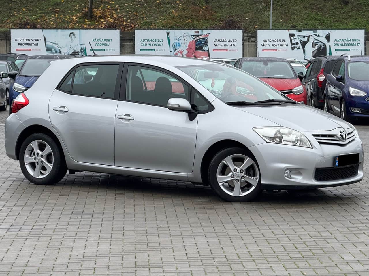 2012 Toyota Auris