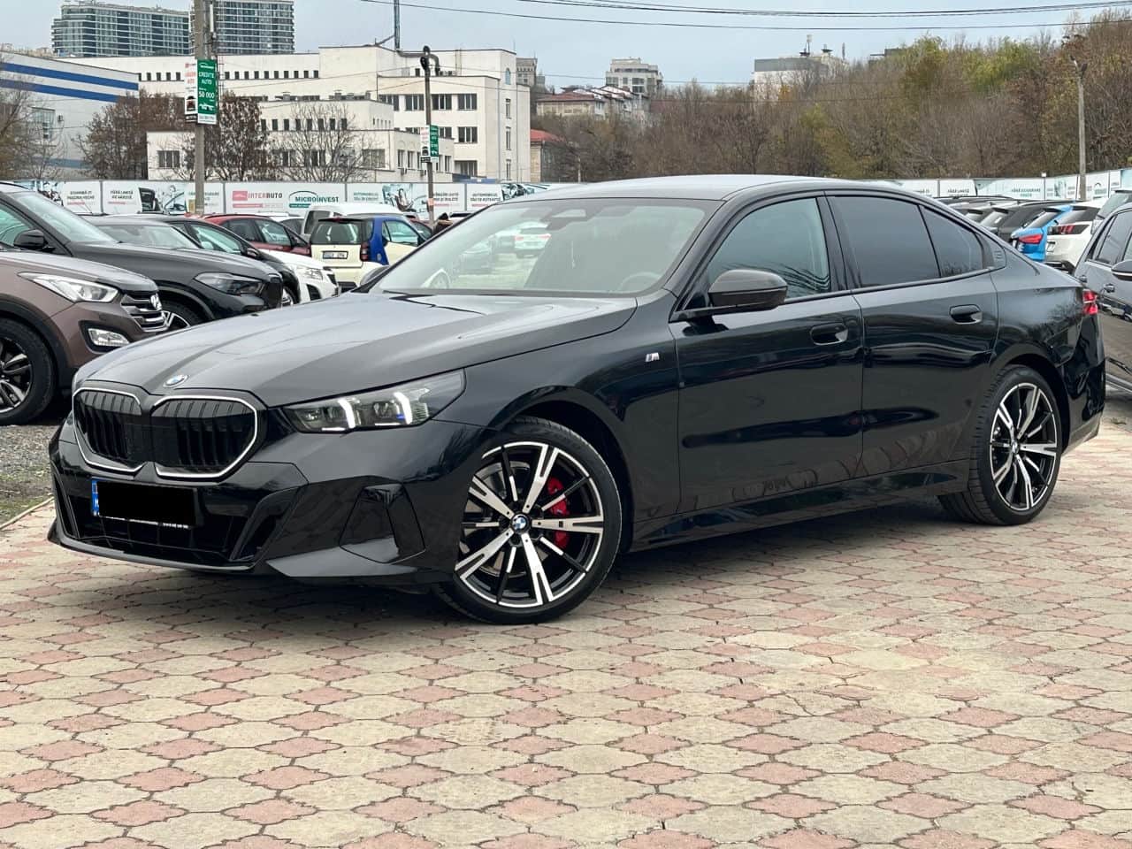 2023 BMW 520