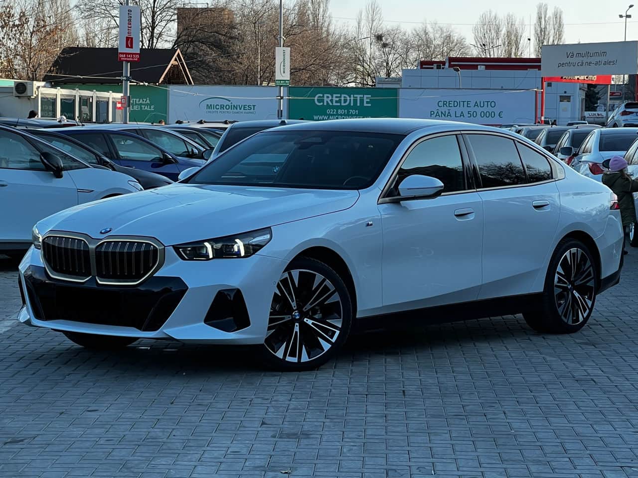 2023 BMW 520