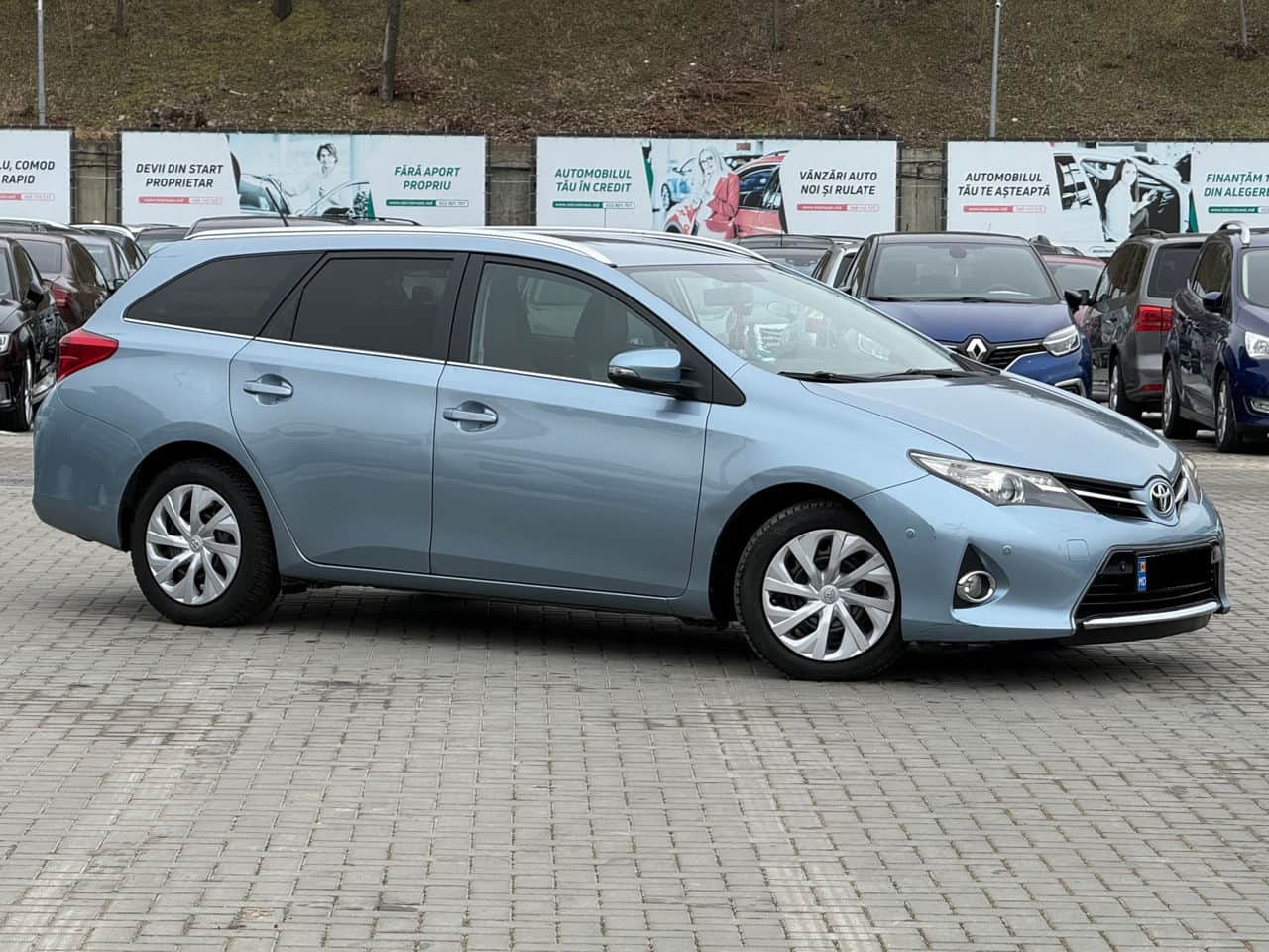 2013 Toyota Auris