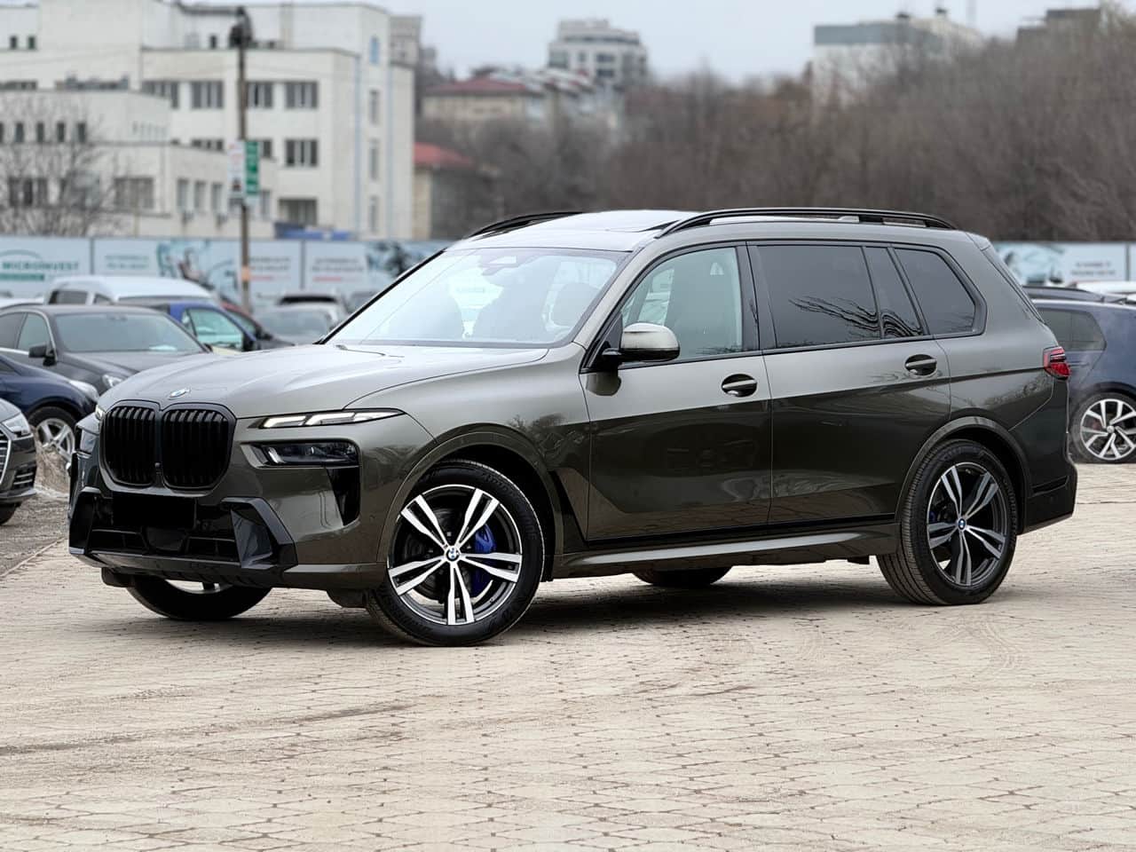 2023 BMW X7 4.0i